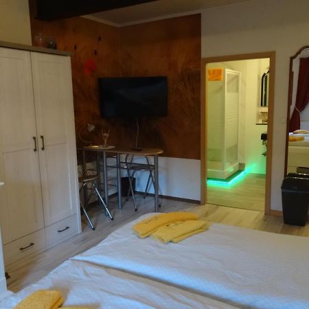 Pension & Gaestehaus Paffrath Grossbrembach Luaran gambar